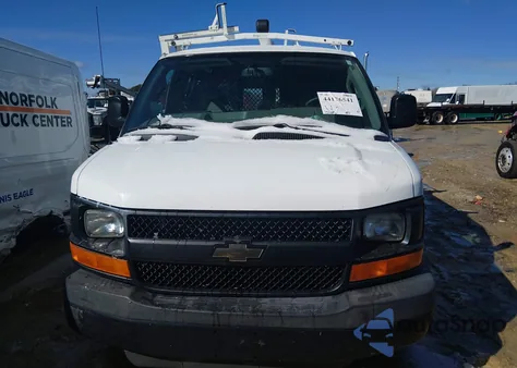 2016 Chevrolet Express 2500 Work Van z USA, uszkodzony, nr VIN 1GCWGAFF3G1313751